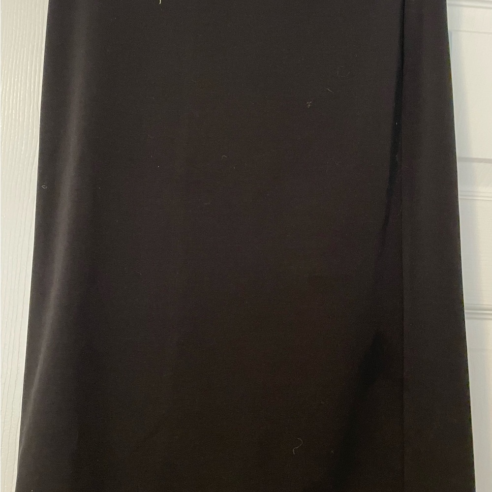 Black skirt for sale size 0/XS.  Stretchy material. - Picture 2 of 2